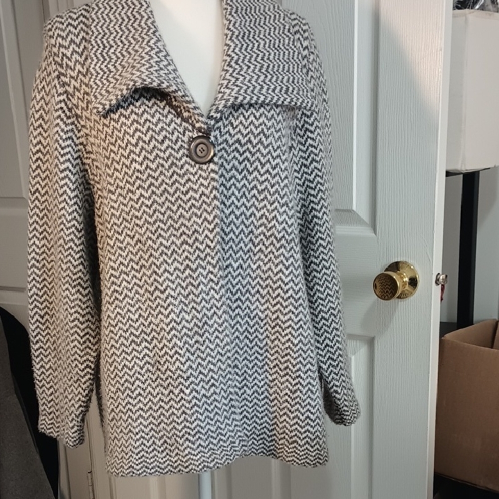 JM COLLECTION WOWENS Chic Houndstooth Button-Up Jacket/sweater 1X